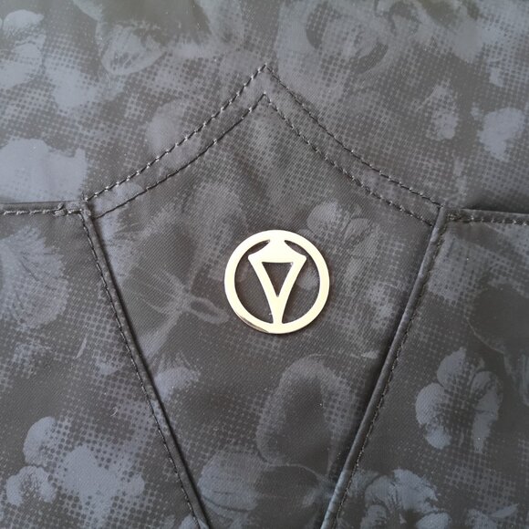 NWT Ivivva by LULULEMON Black Multi Floral Everyday Practice Duffle Travel Bag - Picture 5 of 11